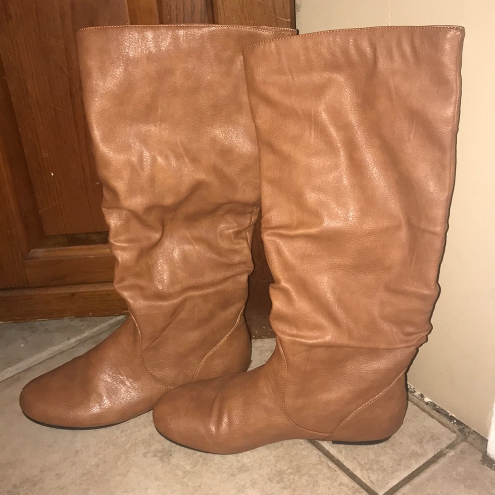 Size 8 brown long boots